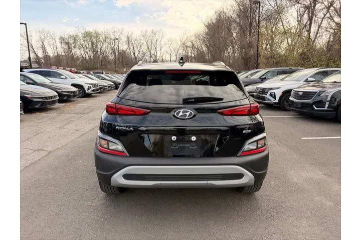$20990 : Hyundai KONA 2023 AWD SEL 4d image 4