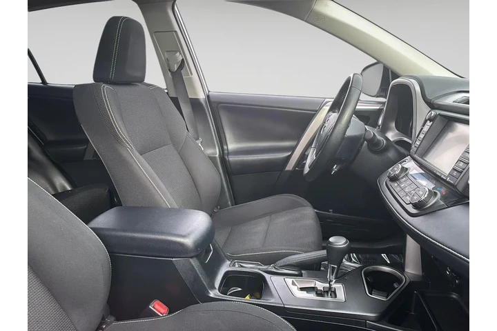 $25000 : Silver Certified2018 RAV4 XLE image 5