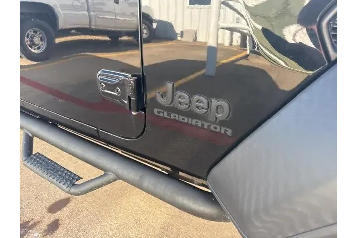 $26000 : Jeep Gladiator 2020 4x4 Spor image 5