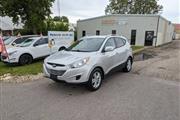 $6990 : 2011 Tucson GLS thumbnail