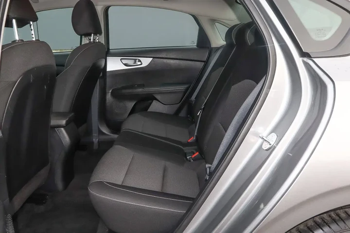 $18388 : 2024 Forte LXS image 8