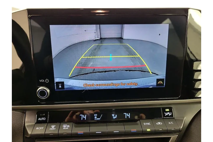 $25998 : Toyota Camry 2025 LE 4dr Sed image 7