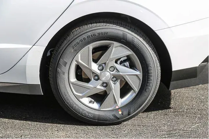 $24500 : Hyundai SONATA 2025 SE 4dr S image 9