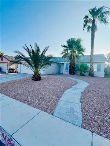 $1300 : North Las Vegas image 1