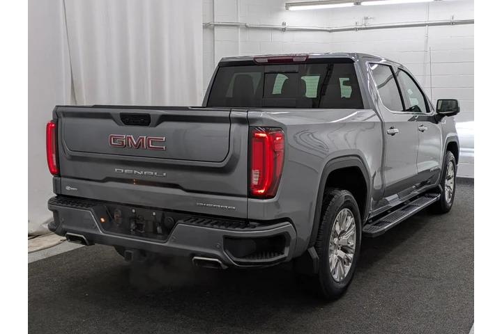 $45995 : Pre-Owned 2022 Sierra 1500 Li image 2