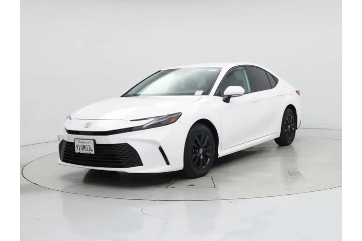 $26998 : Toyota Camry 2025 LE 4dr Sed image 4