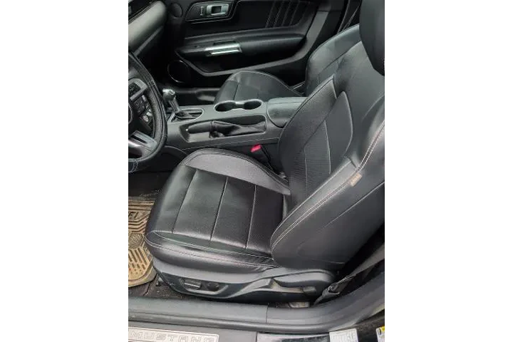 $26676 : Ford Mustang 2023 EcoBoost P image 6