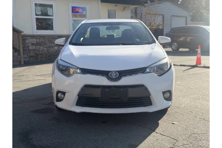 2015 Corolla L image 9