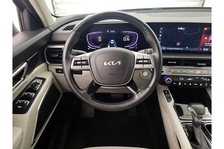 $30998 : Kia Telluride 2023 S 4dr SUV image 10