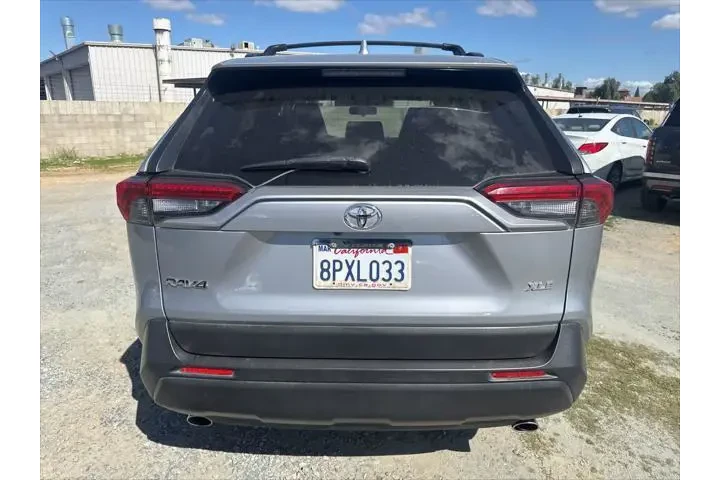 $18599 : Toyota RAV4 2020 XLE 4dr SUV image 6