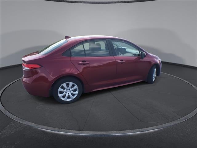 $21900 : PRE-OWNED 2022 TOYOTA COROLLA image 9