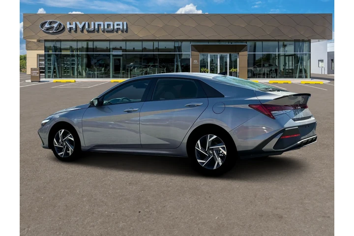 $23520 : Hyundai ELANTRA Hybrid 2025 image 4