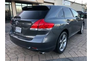 $11360 : 2011 Venza AWD V6 thumbnail