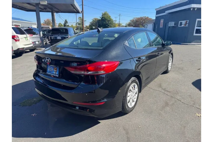 $7998 : 2017 Elantra SE image 8