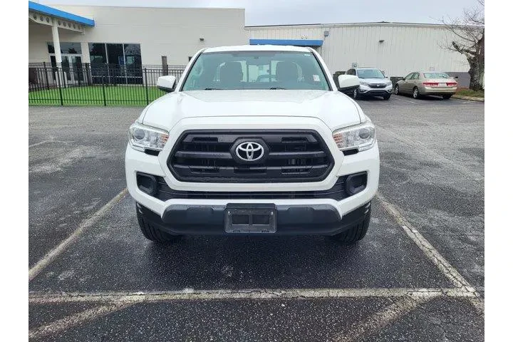 $17500 : Toyota Tacoma 2017 4x2 SR5 4 image 2