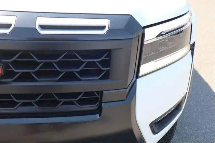 $36763 : Nissan Frontier 2025 4x4 PRO image 9