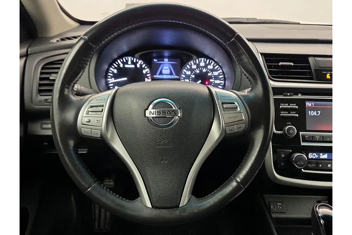 $12998 : Nissan Altima 2018 2.5 SV 4d image 10