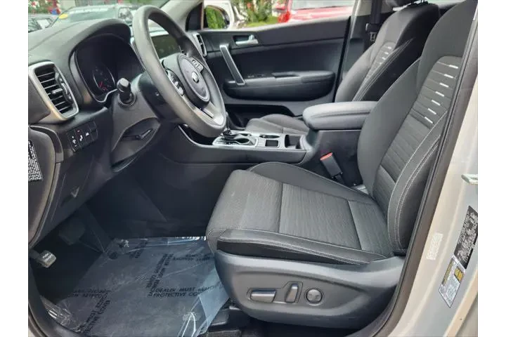 $20760 : Kia Sportage 2022 LX 4dr SUV image 4