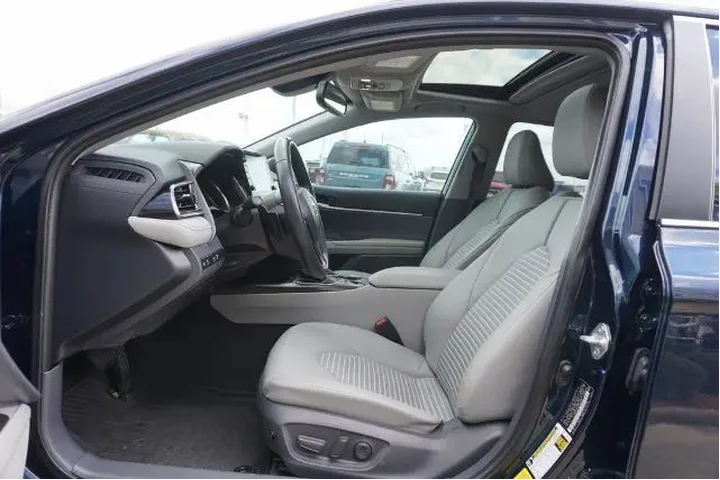 $26188 : Toyota Camry Hybrid 2021 SE image 7