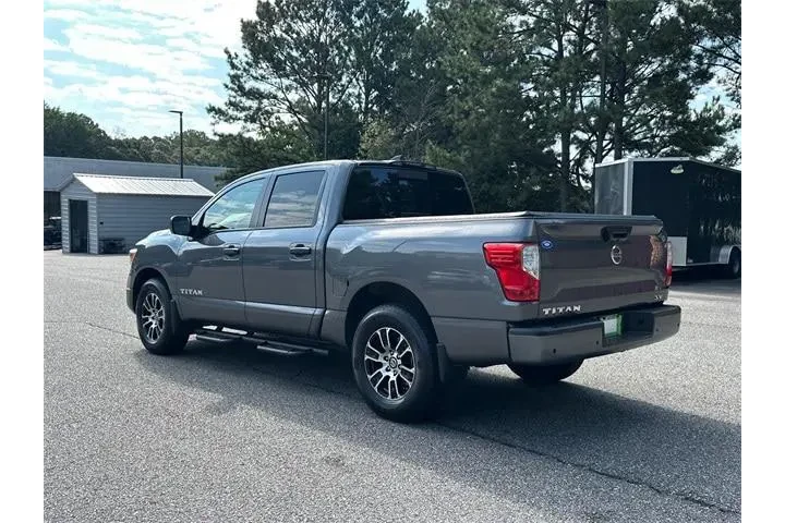 $29998 : Nissan Titan 2022 4x2 SV 4dr image 5