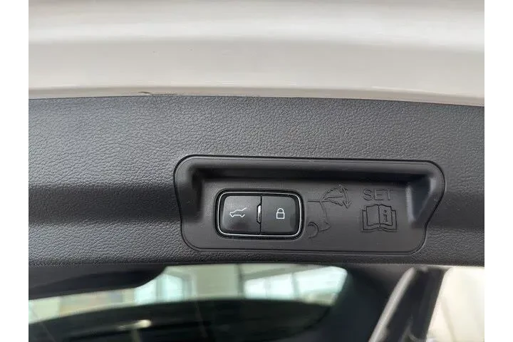 $19995 : Ford Explorer 2020 AWD XLT 4 image 9