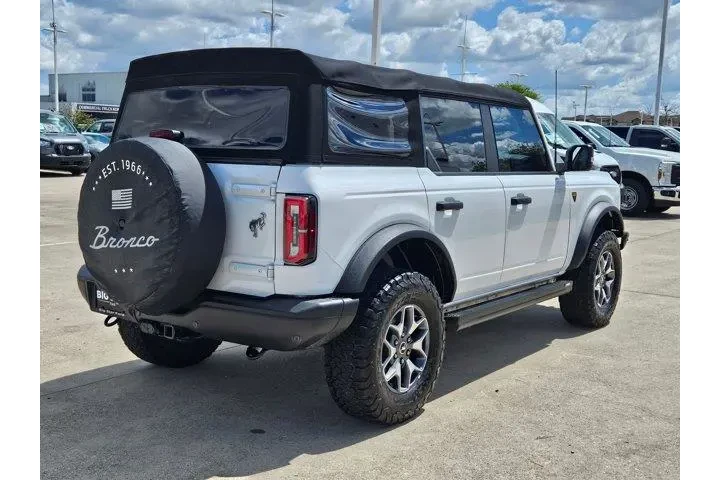 $39200 : Ford Bronco 2021 4x4 Badland image 3