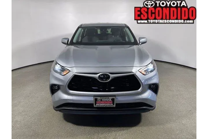 $39487 : Toyota Highlander 2025 LE 4d image 8