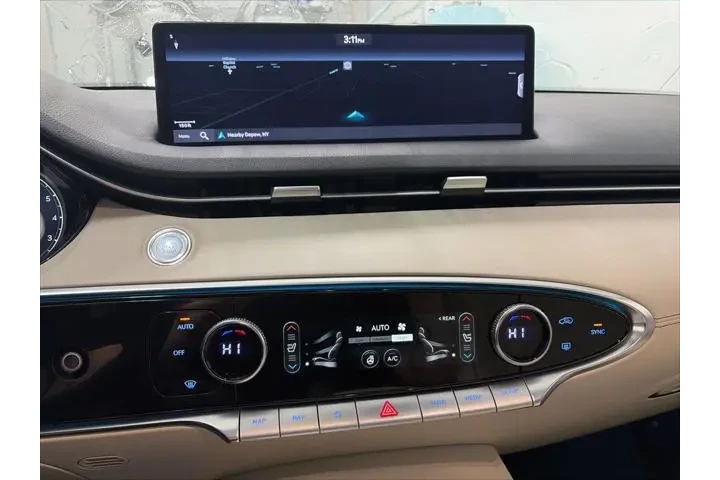 $33500 : Genesis GV70 2022 AWD 2.5T S image 9