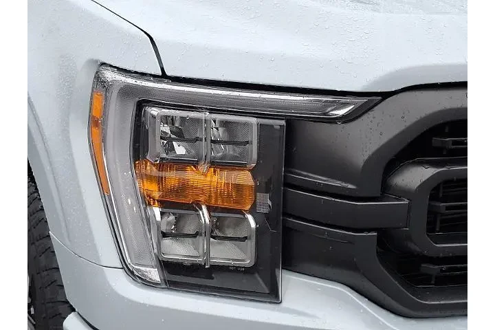 $35997 : Ford F-150 2022 4x4 XLT 4dr image 9