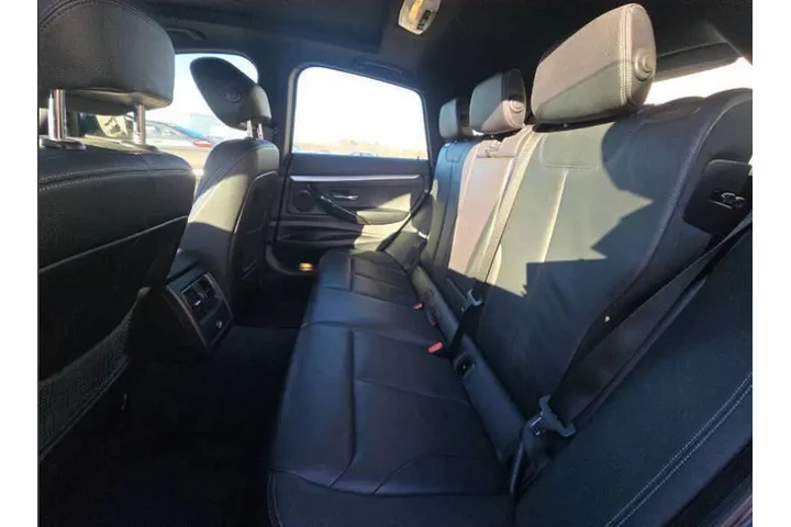 $12995 : 2018 BMW 3 Series 330i xDrive image 9