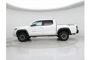 $29998 : Toyota Tacoma 2020 4x4 TRD O thumbnail