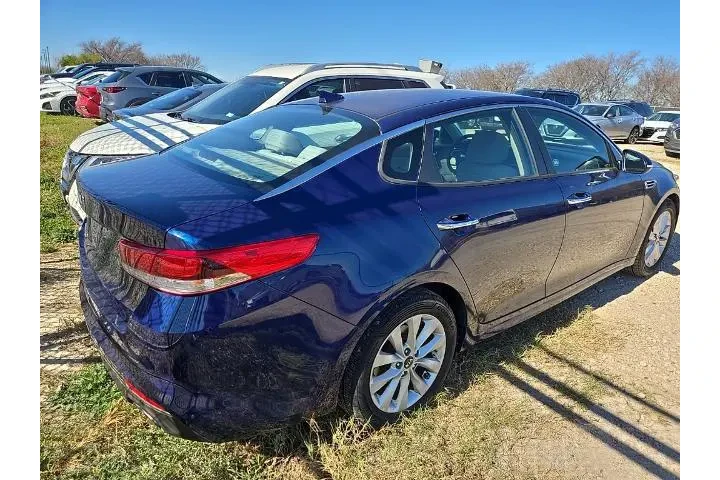 $9746 : Kia Optima 2016 LX 4dr Sedan image 3