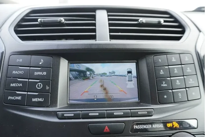 $13388 : Ford Explorer 2019 AWD XLT 4 image 9