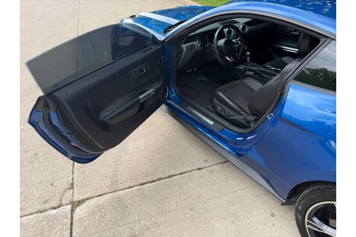 $25997 : 2017 Mustang GT Premium image 9
