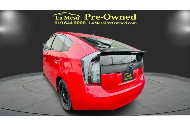 $8990 : 2012 Prius Four image 3