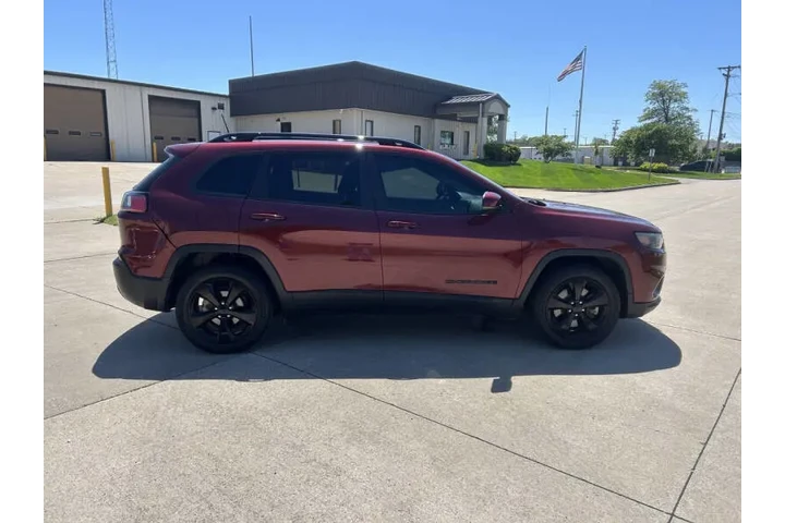 $8900 : 2020 Cherokee Latitude Plus image 6