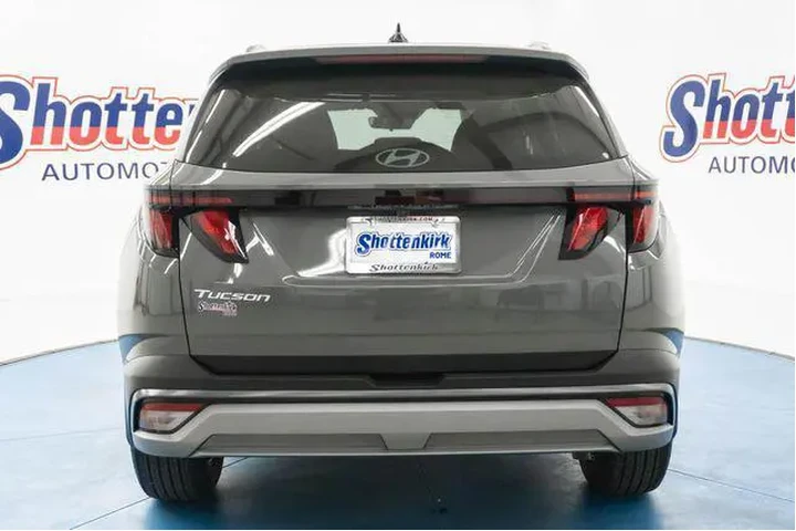 $27588 : Hyundai TUCSON 2025 SEL 4dr image 6