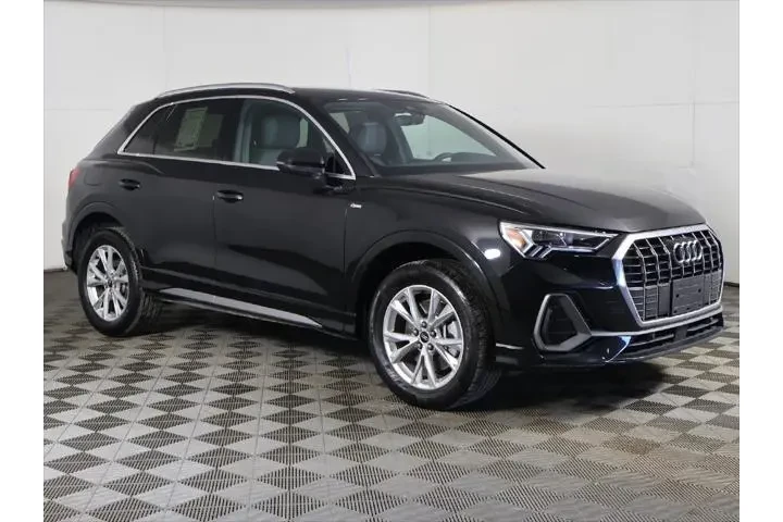 $27093 : Audi Q3 2023 AWD quattro S l image 2