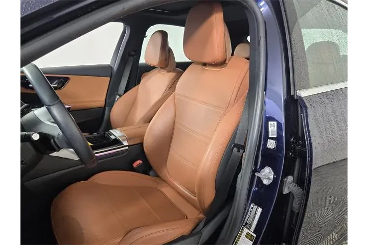 $35998 : Mercedes-Benz C-Class 2023 C image 5