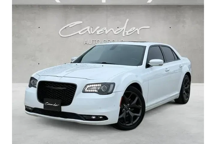 $22981 : Chrysler 300 2021 S V6 4dr S image 1