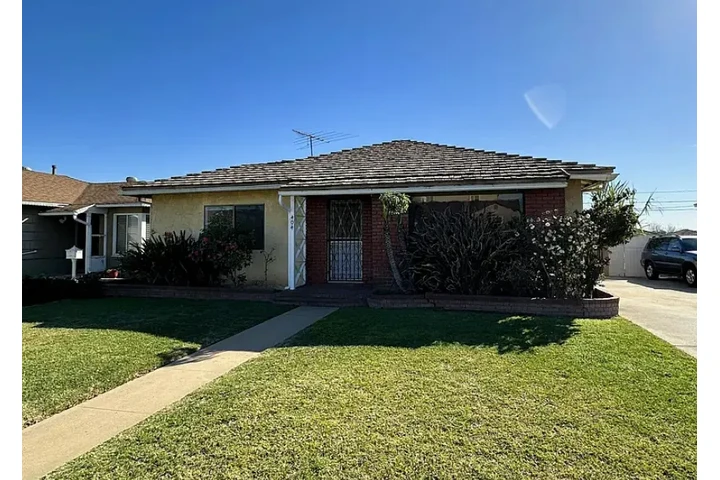 $2200 : Casa De Renta En Monterey Park image 1