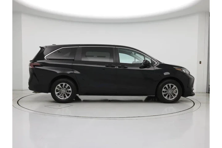 $37998 : Toyota Sienna 2024 LE 8-Pass image 7