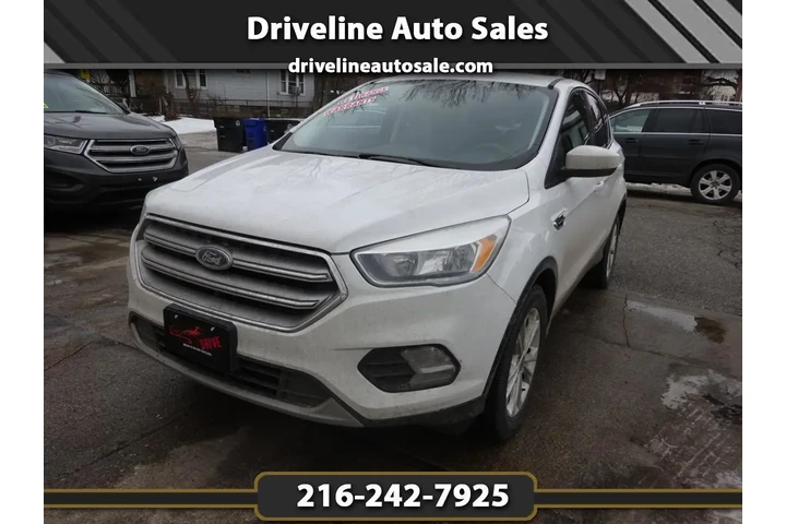 $8900 : 2017 Escape SE FWD image 1