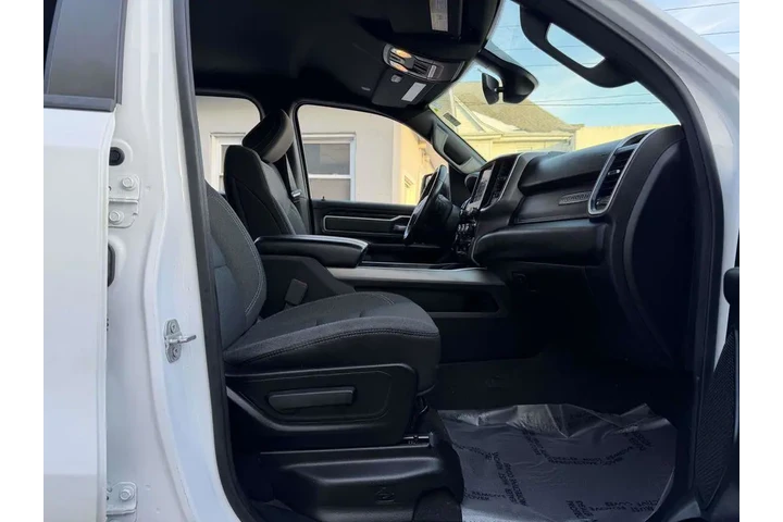 $29242 : Ram 1500 2021 4x4 Big Horn 4 image 10