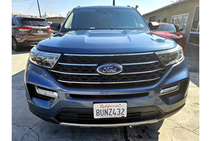 $22495 : 2020 Explorer XLT AWD image 2