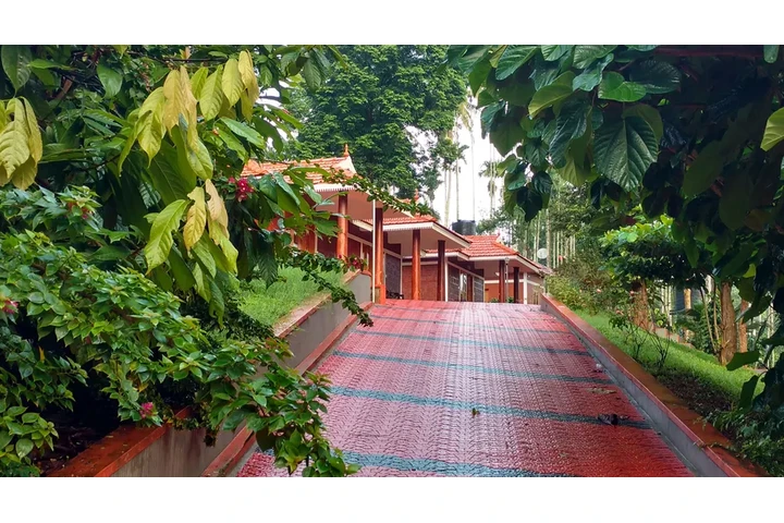 Pappy's Nest Holiday Resort image 1