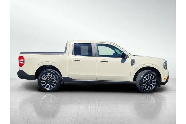 $34361 : Ford Maverick 2024 Lariat 4d image 3