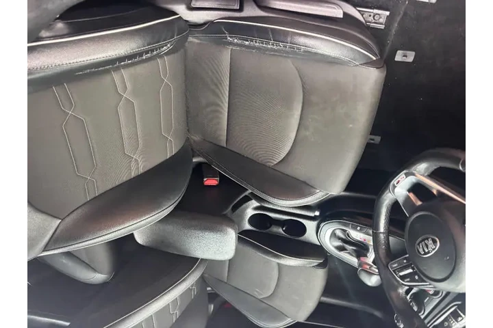 $17500 : 2020 Forte GT Line image 8