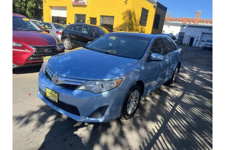 $9999 : 2012 Camry LE image 6