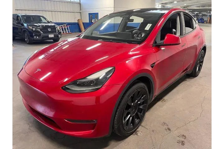 $31584 : Tesla Model Y 2022 AWD Long image 7